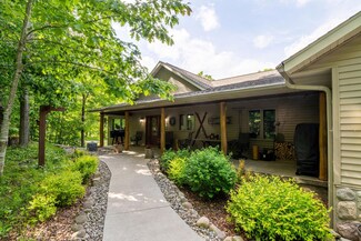 N5375 Kentwoods Rd, Bryant, WI 54418
