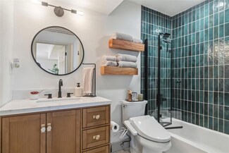 1313 E 52nd St Unit 101, Austin, TX 78723