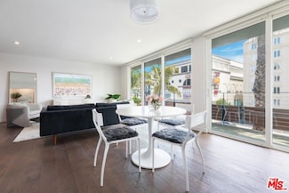 1425 N Crescent Heights Blvd Unit 104, West Hollywood, CA 90046