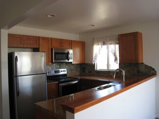 747 Paloma St, Wailuku, HI 96793