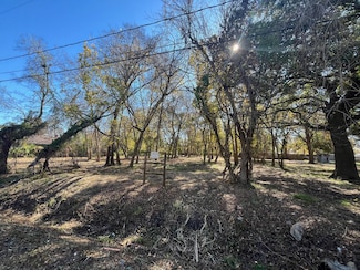 00 Lovers Ln, Houston, TX 77091