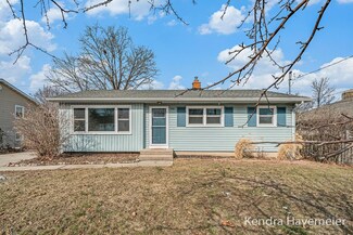 1305 Aberdeen St NE, Grand Rapids, MI 49505