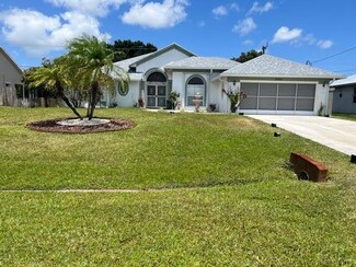 2861 SE Eagle Dr, Port Saint Lucie, FL 34984