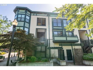 1371 NE Orenco Station Pkwy Unit 8, Hillsboro, OR 97124