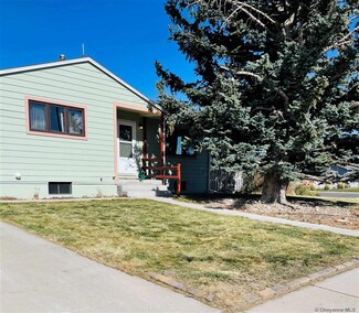 411 E 8th St, Pine Bluffs, WY 82082