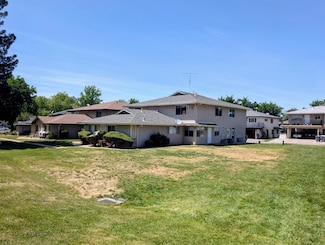 3677 Galena Dr Unit 3, Auburn, CA 95602