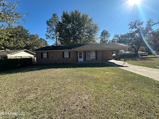 25 Robbie St, Lucedale, MS 39452