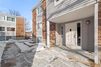 10110 W 96th Terrace Unit B, Overland Park, KS 66212