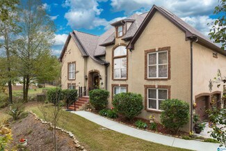 580 Crestview Ln, Trussville, AL 35173