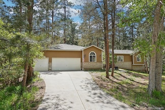8095 Bannock Dr, Larkspur, CO 80118