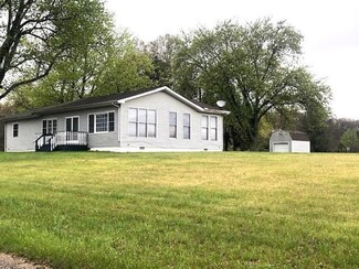 2300 S 800 E, Knox, IN 46534