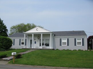 55 Hezekiah St, Somerset, MA 02725