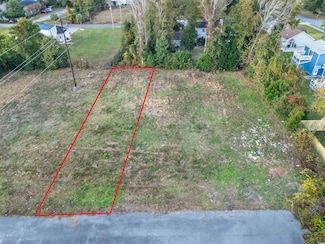 1015 Atlantic St, Atlantic Beach, SC 29582