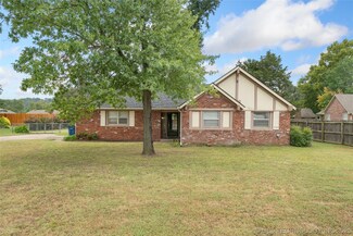 21912 W 12th St S, Sand Springs, OK 74063