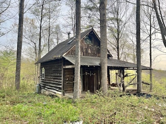 660 Trace Fork Rd, Gandeeville, WV 25243