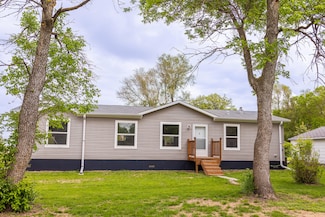 506 Swift Ave, Cresbard, SD 57435