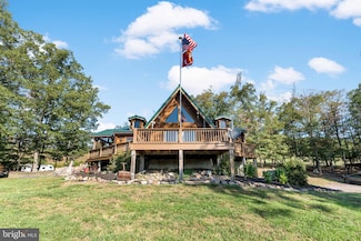 287 Hamilton Ln, Berkeley Springs, WV 25411