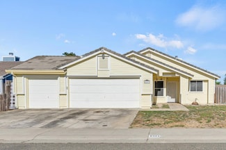 8281 New Point Dr, Sacramento, CA 95828