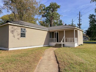 2747 Foster St, Bossier City, LA 71112