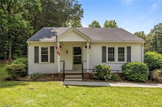 2066 Brooklyn Ave, Ramseur, NC 27316