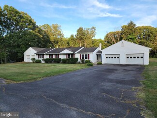 10441 Edgewood Dr, King George, VA 22485