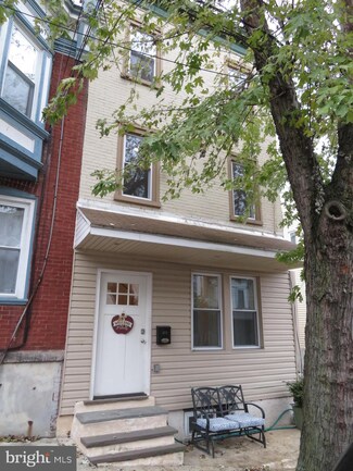123 Jamestown St, Philadelphia, PA 19127
