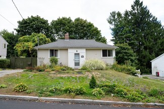 10 Scenic Dr, Worcester, MA 01602