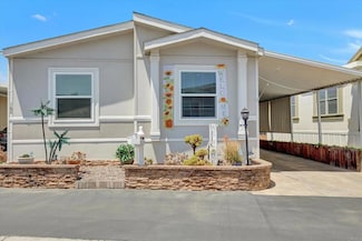 168 Roadrunner Ln, Oceanside, CA 92057