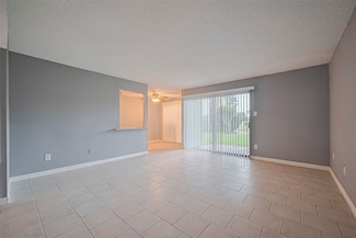 8541 Sands Point Dr, Houston, TX 77036