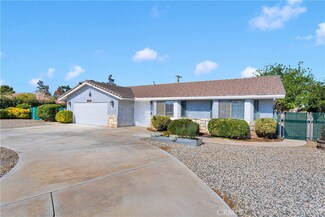 12566 Snapping Turtle Rd, Apple Valley, CA 92308