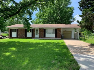 3 N Meadow Dr, O Fallon, MO 63366