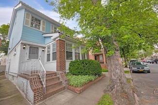 88-11 79th Ave, Flushing, NY 11385