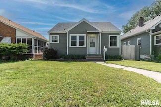 2023 N Fillmore St, Davenport, IA 52804