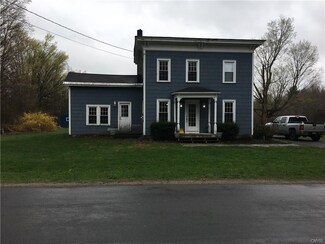 1960 County Line Rd, Phoenix, NY 13135