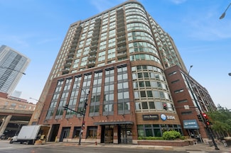 600 N Kingsbury St Unit 207, Chicago, IL 60654