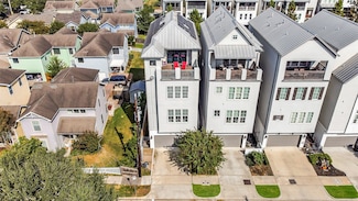 1243 W 15th 1/2 St, Houston, TX 77008