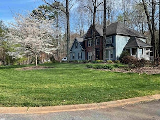 605 Shadow Oaks Dr, Easley, SC 29642