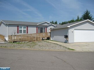 17 Elm Dr, Virginia, MN 55792
