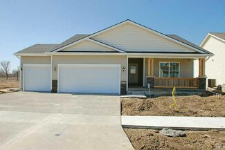 6444 NE 9th Ct, Des Moines, IA 50313
