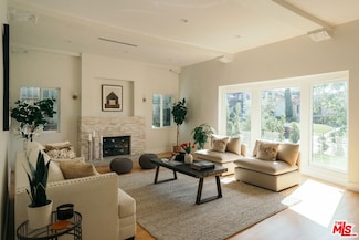 1237 S Curson Ave, Los Angeles, CA 90019