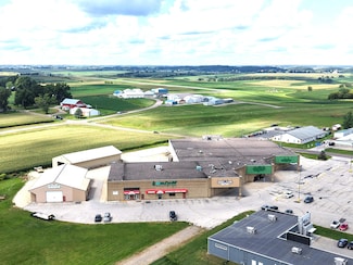 1230 N Main St, Viroqua, WI 54665