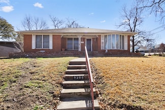 9206 Royalpine Dr, Dallas, TX 75238