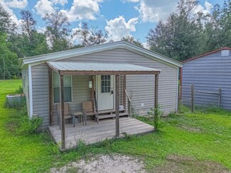 2214 Mill Rd, Cottondale, FL 32431