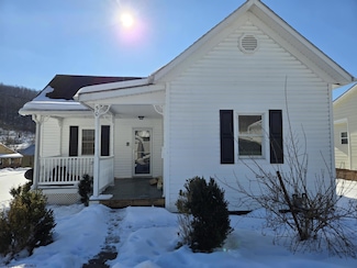 50 West St, Salem, WV 26426