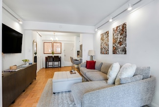 345 E 56th St Unit 21B, New York, NY 10022