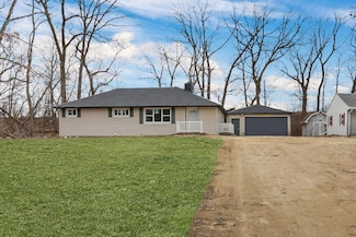 4242 Fox Hills Ct, Janesville, WI 53546