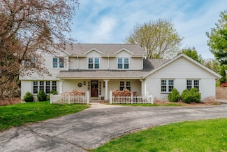 1305 Lexington Ct, Brookfield, WI 53045