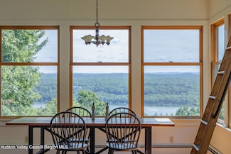 226 Burroughs Dr, West Park, NY 12493