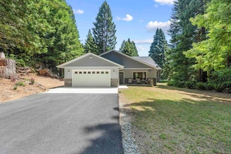 291 Bell Hole Loop, Hiouchi, CA 95531