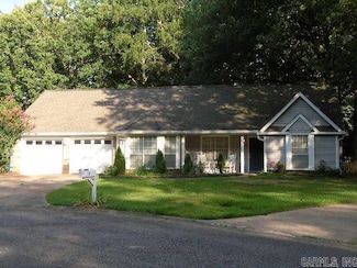 11 Sharondale Ct, Maumelle, AR 72113